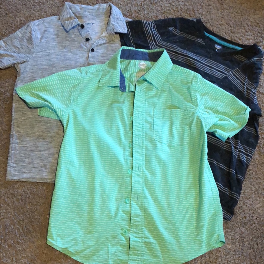 3 Old Navy shirts M